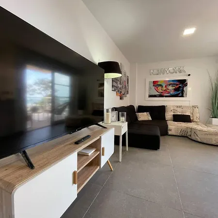 Apartment Seaside Retreat
