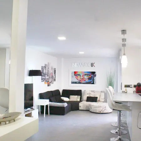 Seaside Retreat Apartment *